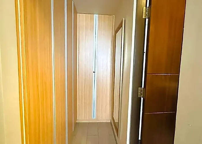 8 Newtown Boulevard By Flow 8 Suites Hotell Lapu-Lapu City