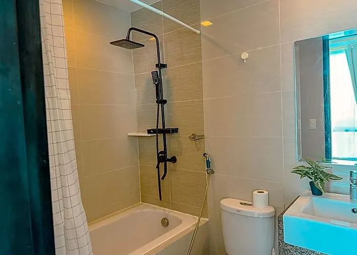 8 Newtown Boulevard By Flow 8 Suites Hotell Lapu-Lapu City